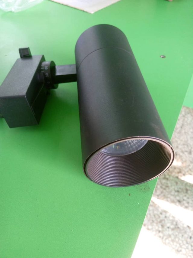 Tracklight 20W Bk Recess — Kislights Uganda